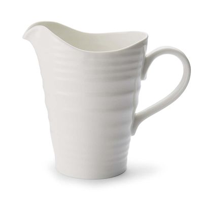 Portmeirion Sophie Conran 28 oz Medium Porcelain Pitcher - Elegant Jug for Serving Water, Milk & Beverages, Displaying Flowers - Durable Freezer-to-Oven Kitchen & Dining Home Dcor