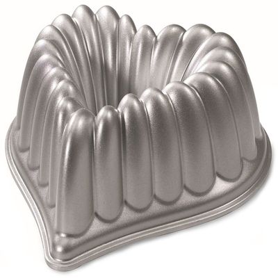 Nordic Ware Elegant Heart Bundt Pan