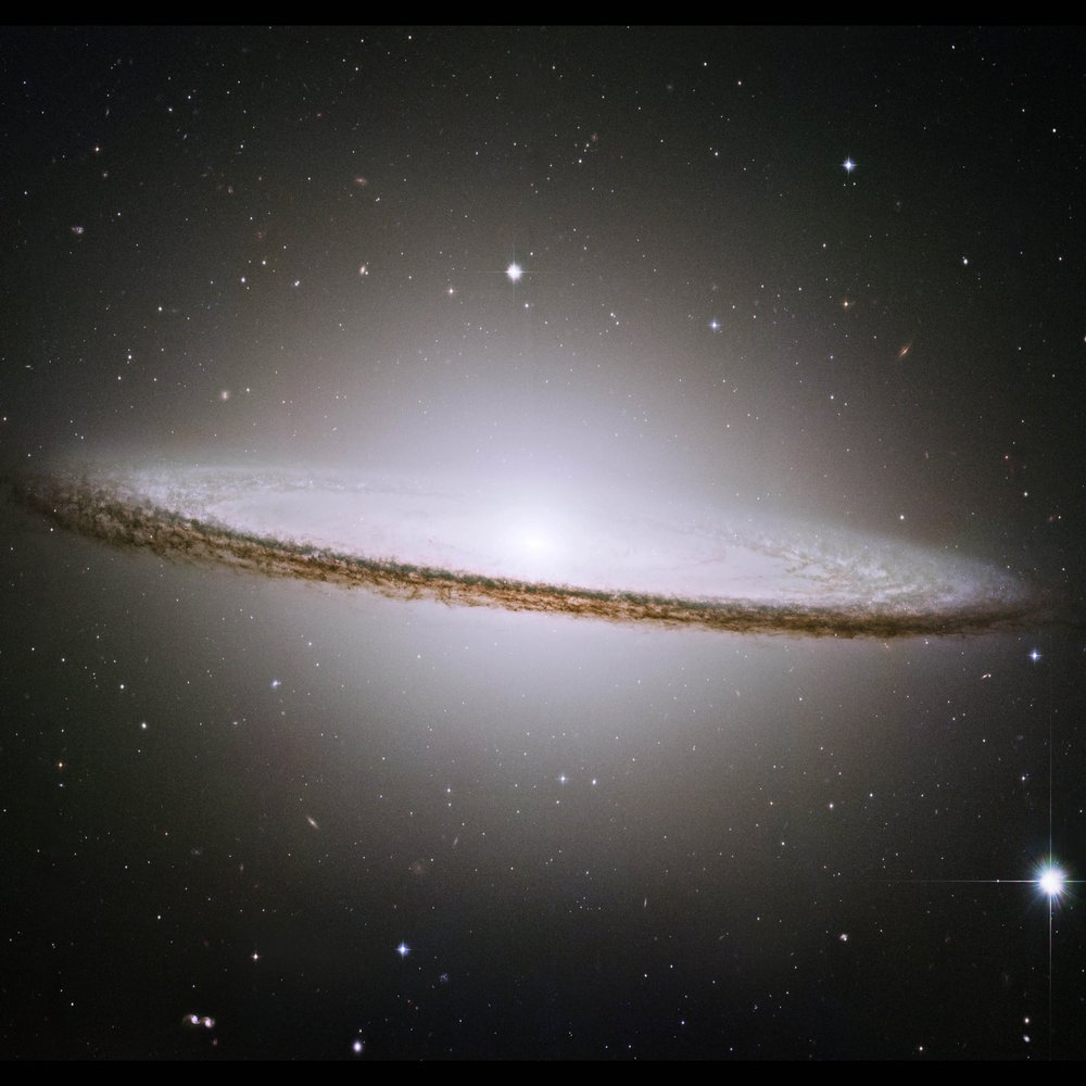 Hubble Space Telescope Photo The Sombrero Galaxy NASA Photos 8x10