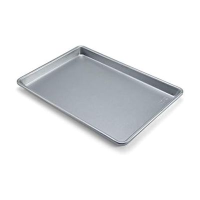 Chicago Metallic Commercial II Traditional Uncoated True Jelly Roll Pan, Make jelly rolls, cookies, pizza, one-pan meals, and more, 15-Inch by 10-Inch