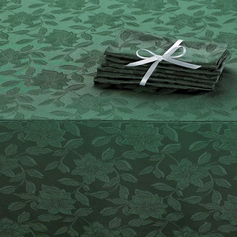 Homewear Table Linens, Dinner Party Noel Green Round Tablecloth with 6 Napkins Green