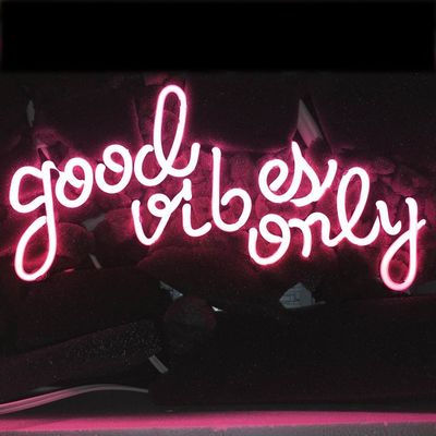 LiQi Handmade Neon Wall Signs for Home Decor Wall Light Room Decor Home Bedroom Girls Pub Hotel Beach Cocktail Recreational Game Room