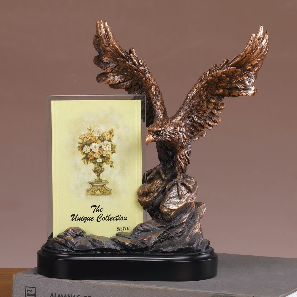 Treasure of Nature 7"x10"H Eagle with 4x6 Picture Frame, Resin