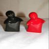Kitchen Black & RED Embracing Hugging Ceramic Salt & Pepper Shakers Set Decor view 2
