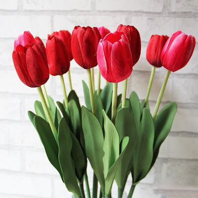 10pcs Classic Artificial Flowers, Silk Flower Tulips, Red Tulips for Wedding Bridesmaid Bridal Bouquet Home Decoration (Red)