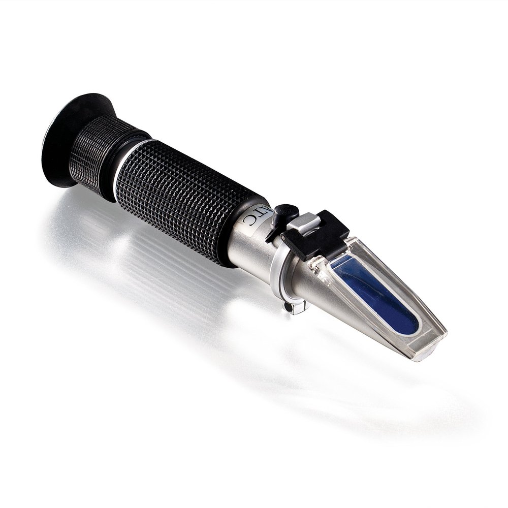 Brix and Specific Gravity Refractometer with Temperature Correction