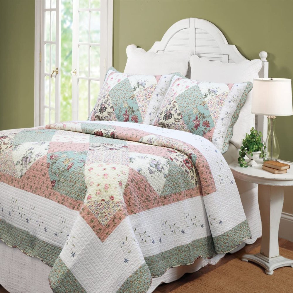 Cozy Line Home Fashions Floral Real Patchwork Green Peach Scalloped Edge Country 100% Cotton Quilt Bedding Set, Reversible Coverlet Bedspread (Celia, Twin - 2 Piece)