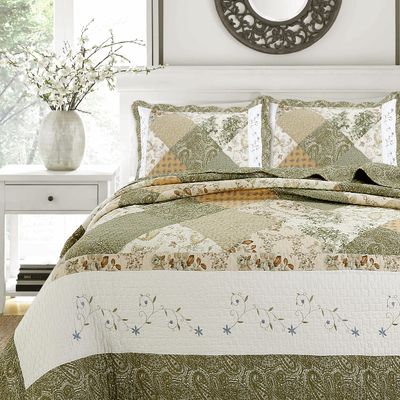 Cozy Line Home Fashions Floral Real Patchwork Green Beige Khaki Yellow Scalloped Edge Country 100% Cotton Quilt Bedding Set, Reversible Coverlet Bedspread (Laura, Twin - 2 Piece)