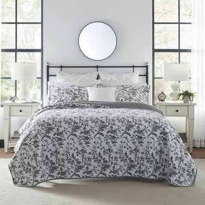 Laura Ashley - King Quilt Set, Soft Cotton Bedding with Reversible Design, Medium Weight for Year Round Use, 3 Piece Bed Set with Matching Pillowcases (Amberley Black/White)