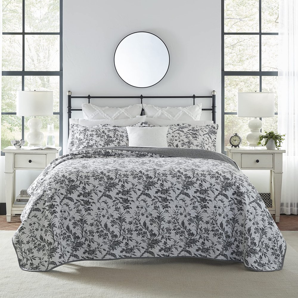 Laura Ashley - King Quilt Set, Soft Cotton Bedding with Reversible Design, Medium Weight for Year Round Use, 3 Piece Bed Set with Matching Pillowcases (Amberley Black/White)