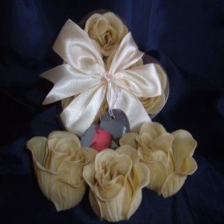 IGC Scented Rose Shaped Soaps in Heart Box - Ivory (Set of 72) with Satin Ribbon & Thank You Card - Wedding Favors