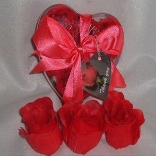 IGC Scented Rose Shaped Soaps in Heart Box - Red (Set of 72) with Satin Ribbon & Thank You Card - Wedding Favors