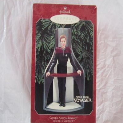 1998 Hallmark Keepsake Ornament Star Trek Voyager Captain Kathryn Janeway