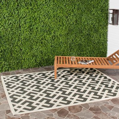 SAFAVIEH Washable Rug Outdoor Courtyard Collection - 6'7" x 9'6", Black & Beige, Non-Shedding & Easy Cleaning, Ideal for Patio, Backyard, Mudroom (CY6915-216)