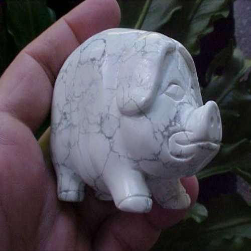 A4502 Gemqz White Howlite Carved PIG Africa !!!!!