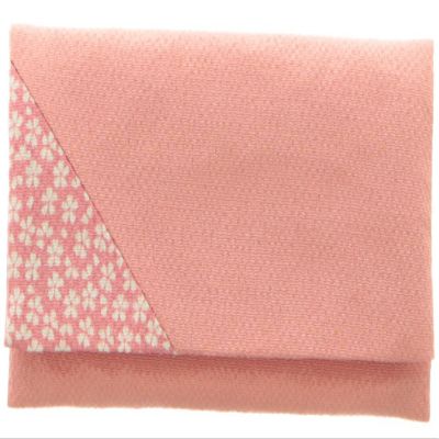 Musumi 50102-003 Prayer Bead Holder, Crepe Cherry Blossom Small Crest (with Box), Pink, Made in Japan