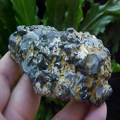 B9504 Gemqz Sphallerite Tetrahedrite & Pyrite Spots Cluster