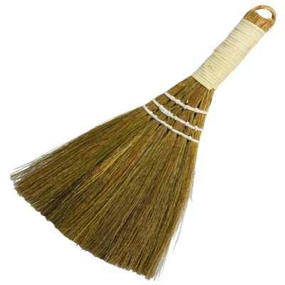Tabletop broom is also perfect as a buckwheat punching tool to dispel scattered powder