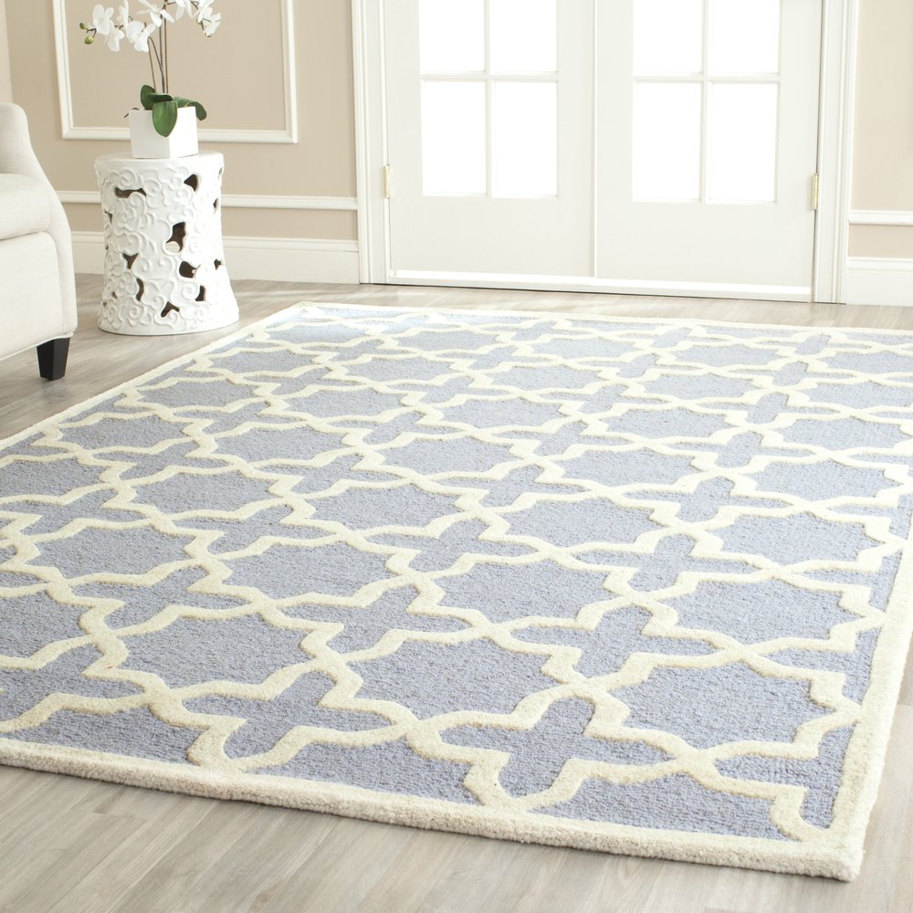 SAFAVIEH Cambridge Collection Area Rug - 5' x 8', Light Blue & Ivory, Handmade Moroccan Wool, Ideal for High Traffic Areas in Living Room, Bedroom (CAM125A)