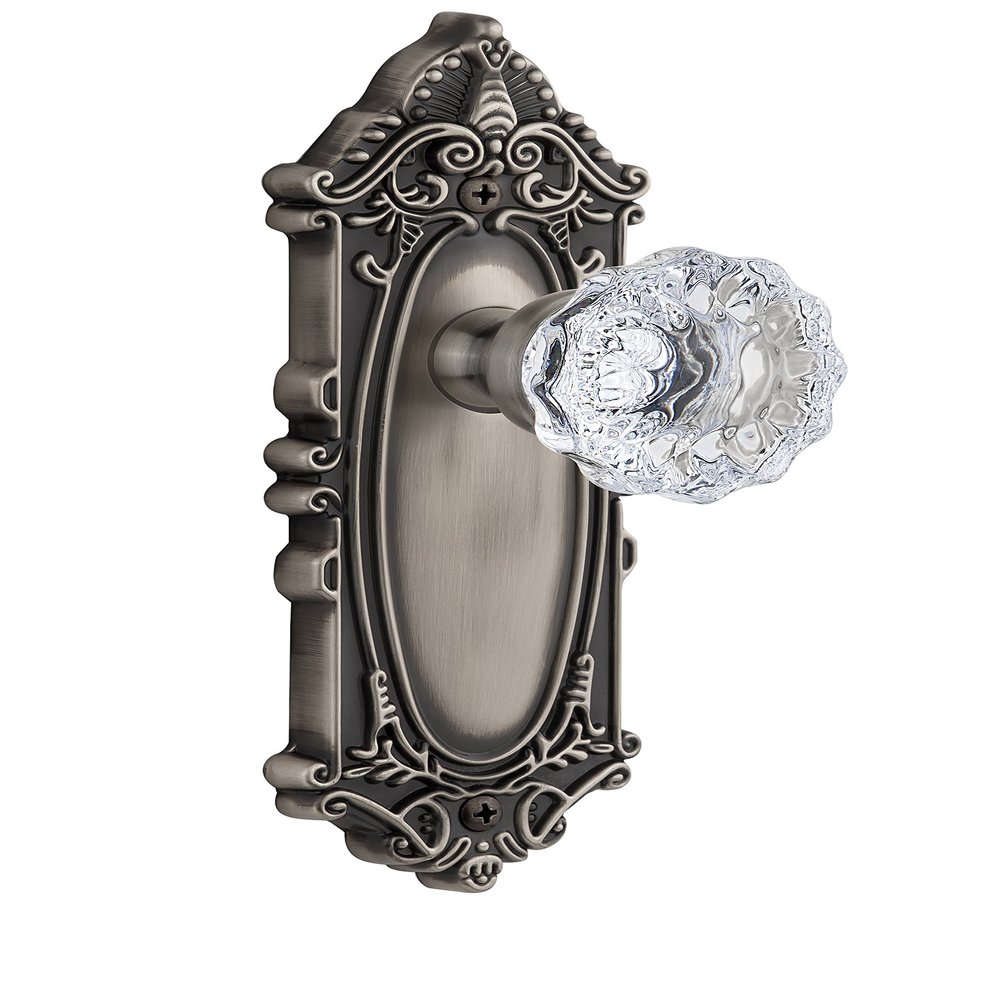 Grandeur Grande Victorian Plate with Fontainebleau Crystal Knob, Double Dummy, Antique Pewter