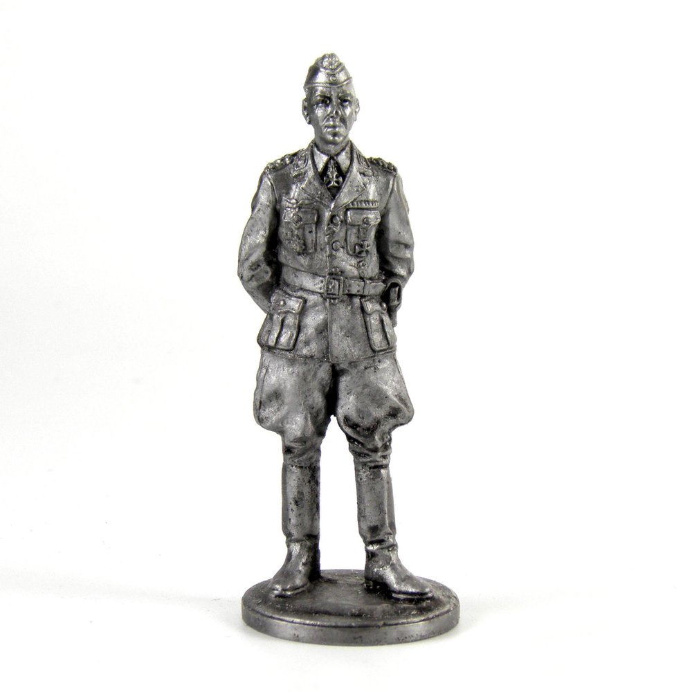 1942 Third Reich Luftwaffe General Frenlih Metal Sculpture. Collection 54mm (Scale 1/32) Miniature Figurine. Tin Toy Soldiers