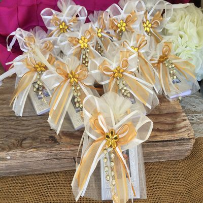 Baptism Favors Ivory Color 12pc / Prayer Books Covered in Repujado/recuerditos De Bautizo En Repujado Libritos De Oracion