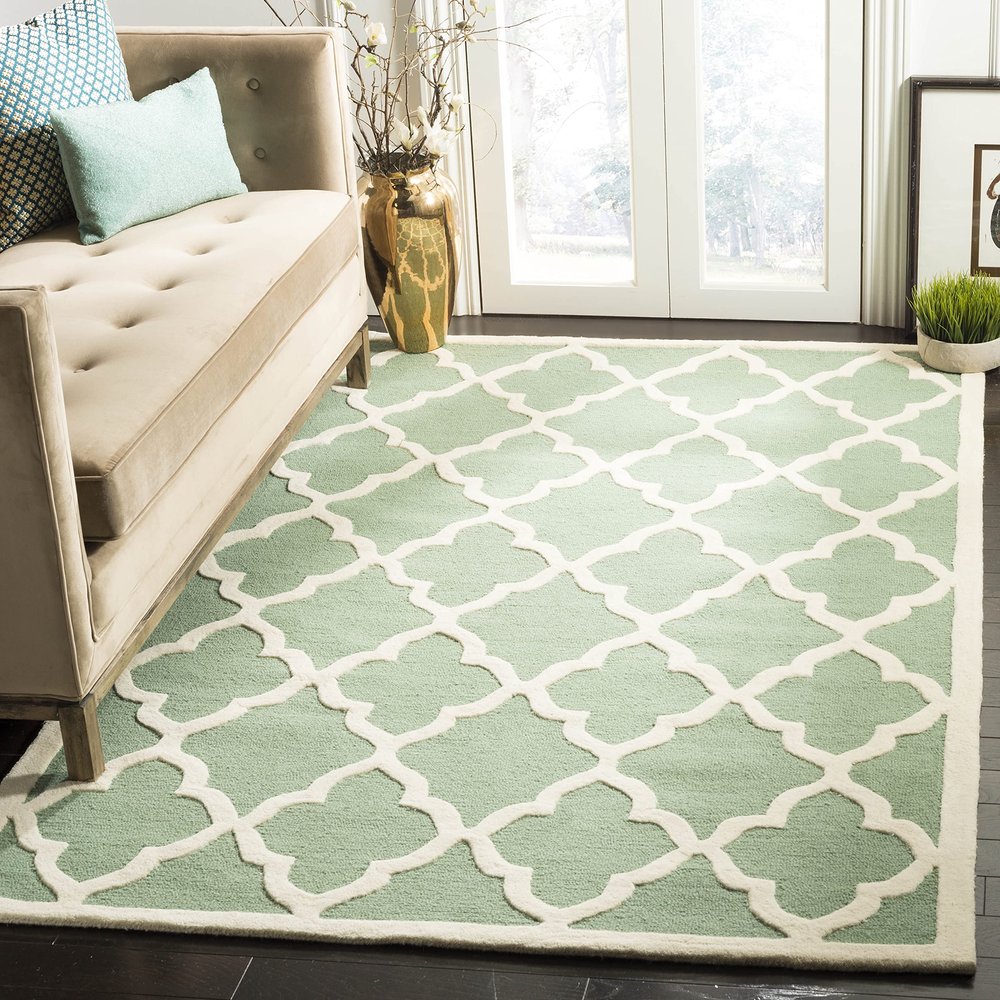 SAFAVIEH Cambridge Collection Area Rug - 5' x 8', Teal & Ivory, Handmade Moroccan Trellis Wool, Ideal for High Traffic Areas in Living Room, Bedroom (CAM312T)