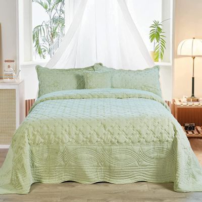 Home Soft Things Oversized King 4 Piece Faux Fur Quilted Tatami Bedspread Bedding Set, Soft Plush Warm Breathable Durable Quilt Coverlet Set with Matching Shams Pillows, 120" x 120", Light Green