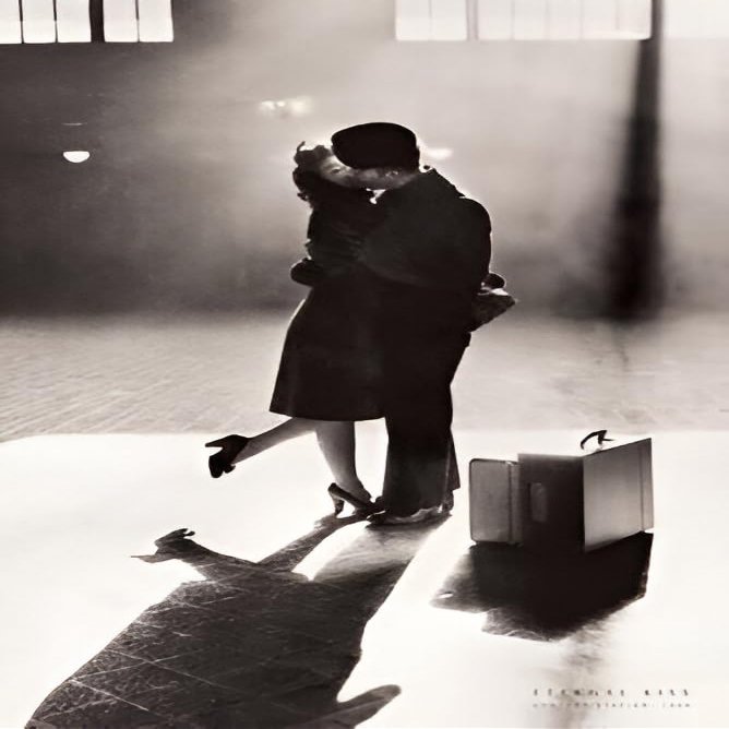 BUY ART FOR LESS Officially Licensed Eternal Kiss Central Station 1944 by Anon Art Poster - 36 x 24 Inch - Decorative Print - Poster Paper - Ready to Frame
