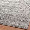 SAFAVIEH Florida Shag Collection Area Rug - 4' Round, Grey & Beige, Damask Design, Non-Shedding & Easy Care, 1.2-inch Thick Ideal for High Traffic Areas in Living Room, Bedroom (SG460-8013) view 3