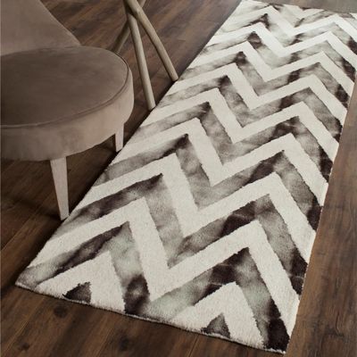 SAFAVIEH Dip Dye Collection Runner Rug - 2'3" x 10', Ivory & Charcoal, Handmade Chevron Stripe Watercolor Ivory and Charcoal Wool, Ideal for High Traffic Areas in Living Room, Bedroom (DDY715D)