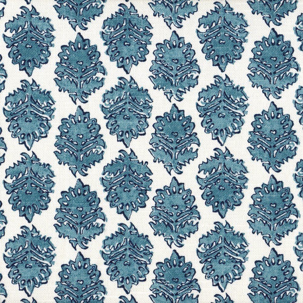Close to Custom Linens Zira Seaside Blue Medallion Queen Duvet Cover with Pagodas Seaside Reverse