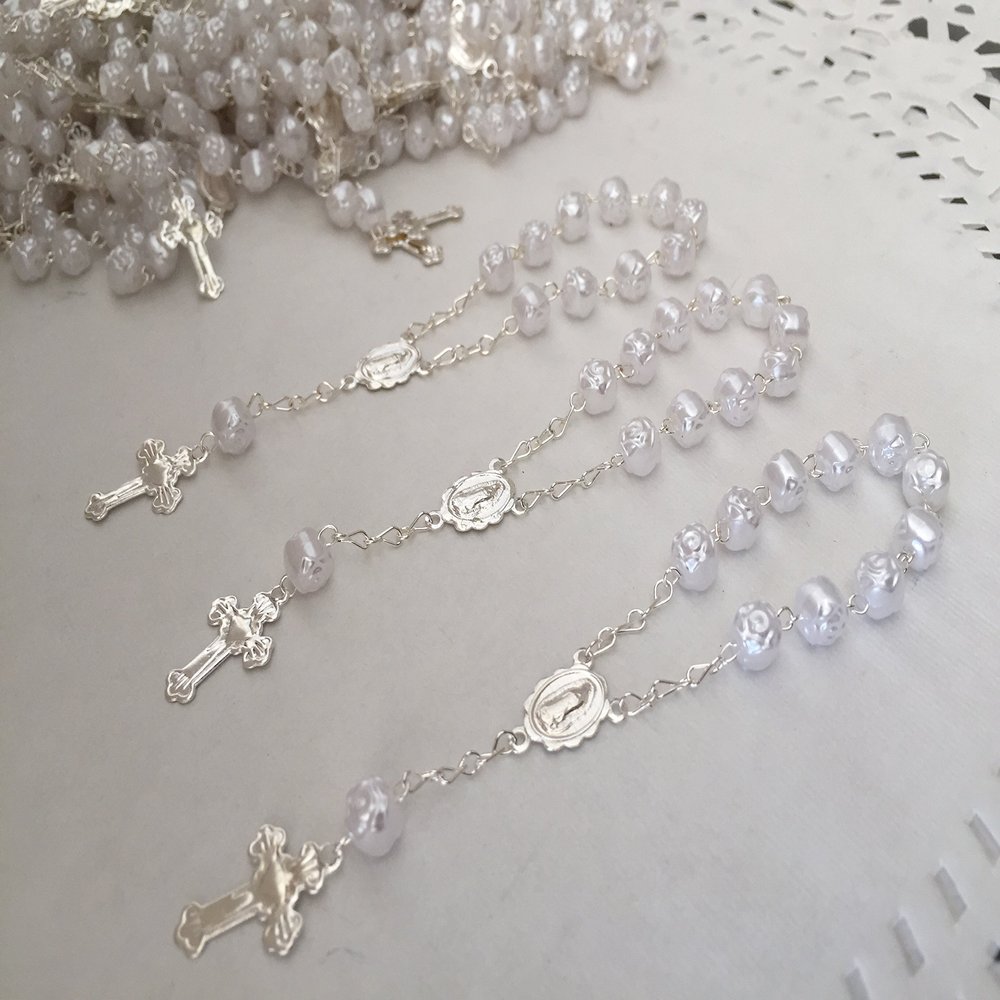 25 Pc Baptism Favors White Silver Plated Mini Rosaries Acrylic Beads/Recuerditos De Bautismo/Christening Favors/Decenarios/Decades/Finger Rosaries