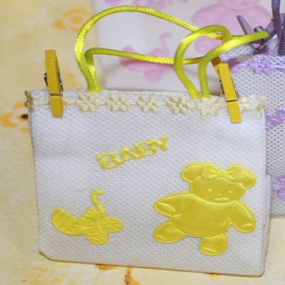 FavorOnline Yellow Mesh Bag with Embossed Teddy Bear, Baby Decoration and Handles - Pack of 10