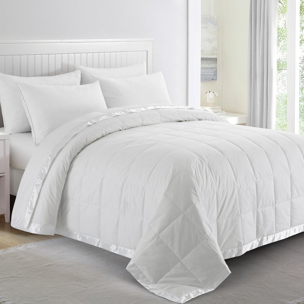 puredown Blankets Queen Size - Soft Lightweight Down Blanket for Bed, Cozy Warm Luxury Bed Blanket with Satin Trim, White (90"X90")