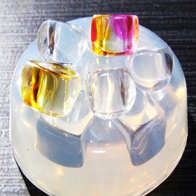 Clear-Silicone Ring Mold. 5pc-Size 7, 7.5, 8, 8, 9.5.(1-03)