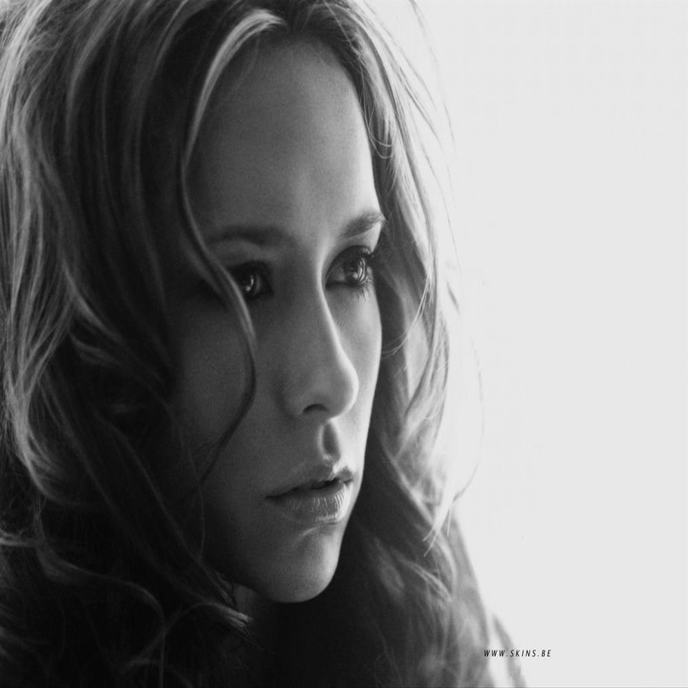 001 Jennifer Love Hewitt 19x14 inch Silk Poster Aka Wallpaper Wall Decor By NeuHorris