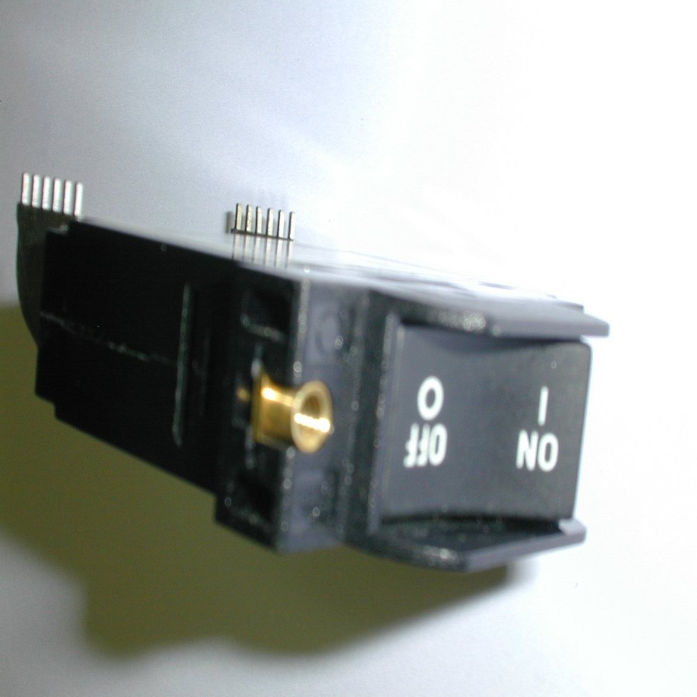 AD1-80-14-610-P13-D Circuit Breaker Switch 10 AMP (1 Piece)