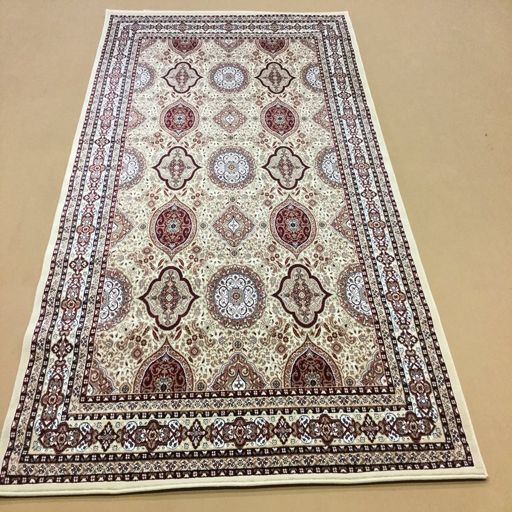 4' x 6' beautiful cream/burgundy/white traditional rug made in Turkey (5 x 8, Red/Red)