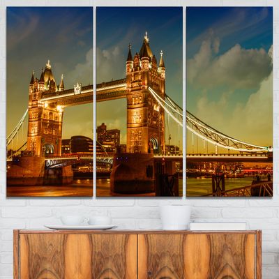 Design Art Majesty of Tower Bridge Cityscape Photography Canvas Print, 36x28-3 Panels