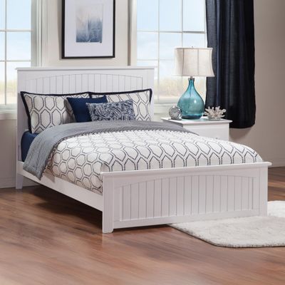 AFI, Nantucket Queen Size Bed with Matching Footboard and Attachable USB Charger, White