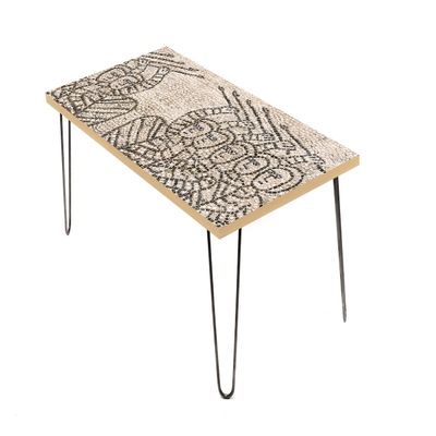 LAMOU Galla's Crusaders 24 Inches Coffee Table