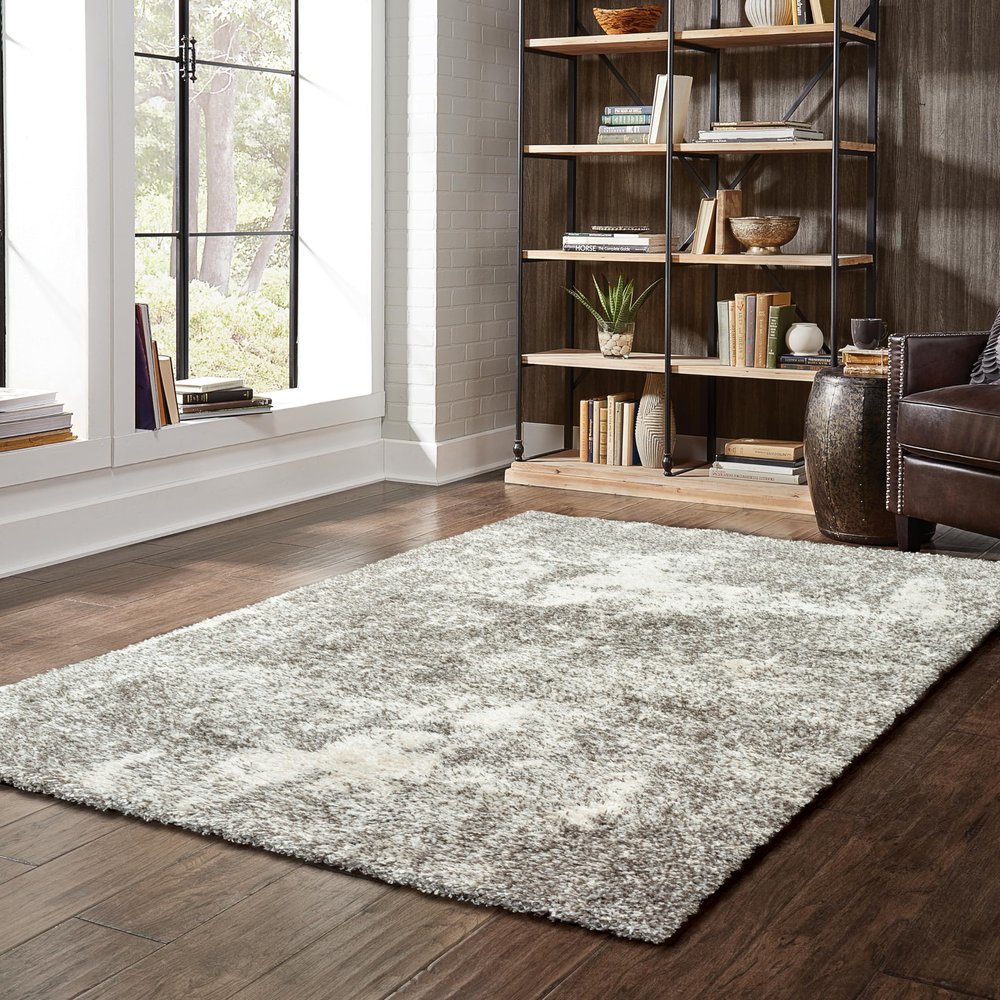Oriental Weavers Henderson Shag Area Rug - 5503H - 5'3" x 7'6" - in Grey/Ivory - Plush Soft Shag, Modern Style, Stain Resistant, Cushion Feel, Bedroom, Office Rug