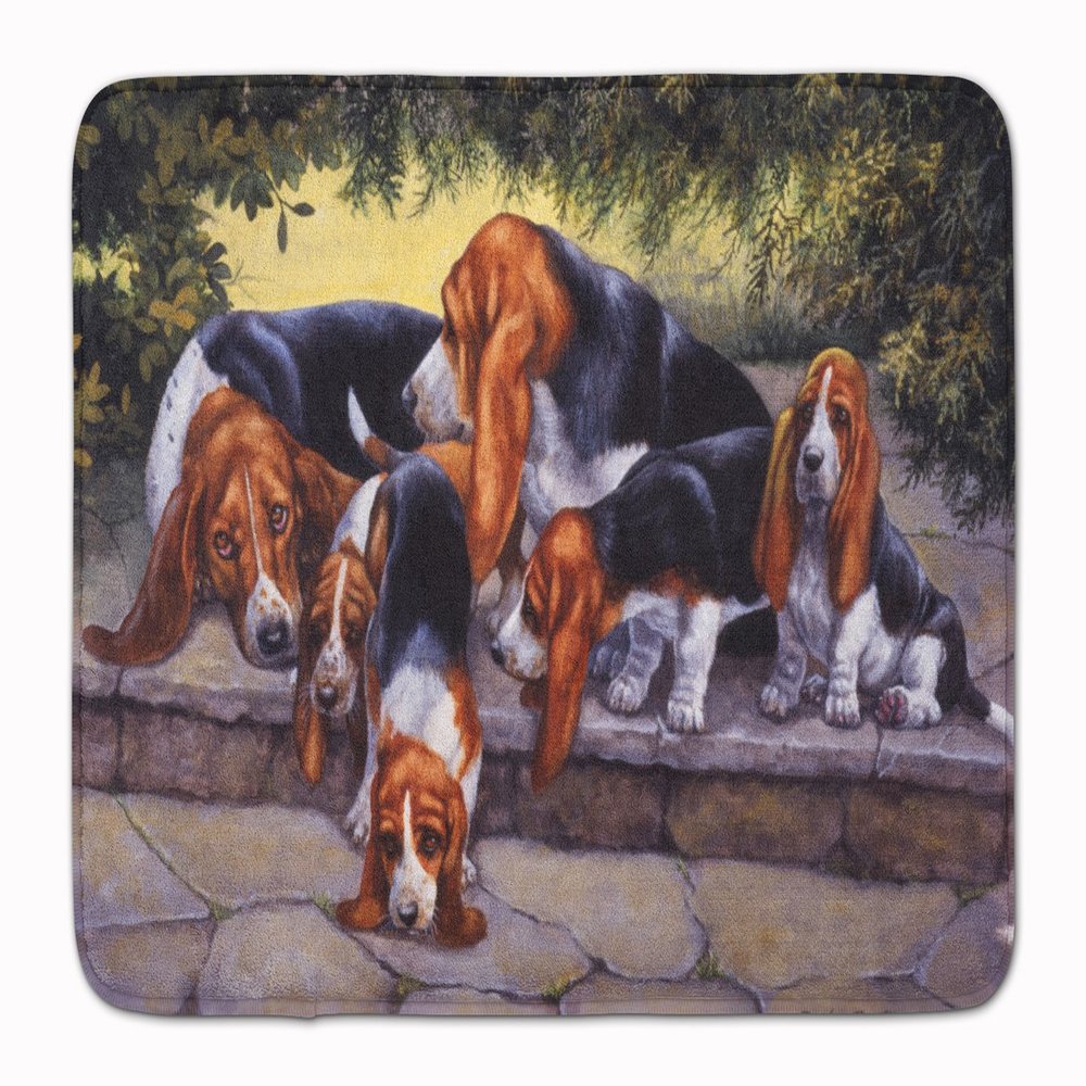 Caroline's Treasures BDBA0276RUG Basset Hound Puppies, Momma and Daddy Machine Washable Memory Foam Mat, Bathroom Rug, Non-Slip Bath Mat, Durable Thick Washable Rugs for Kitchen, Bathroom Quick Dry, D