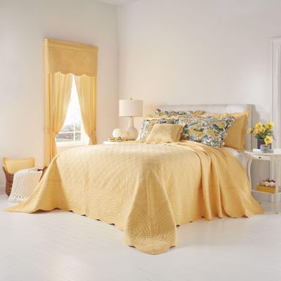 BrylaneHome Bedding Lightweight All Season Florence Quilted Oversized 100% Cotton Ultra Supreme Softness Bedspread - King, Dandelion Yellow