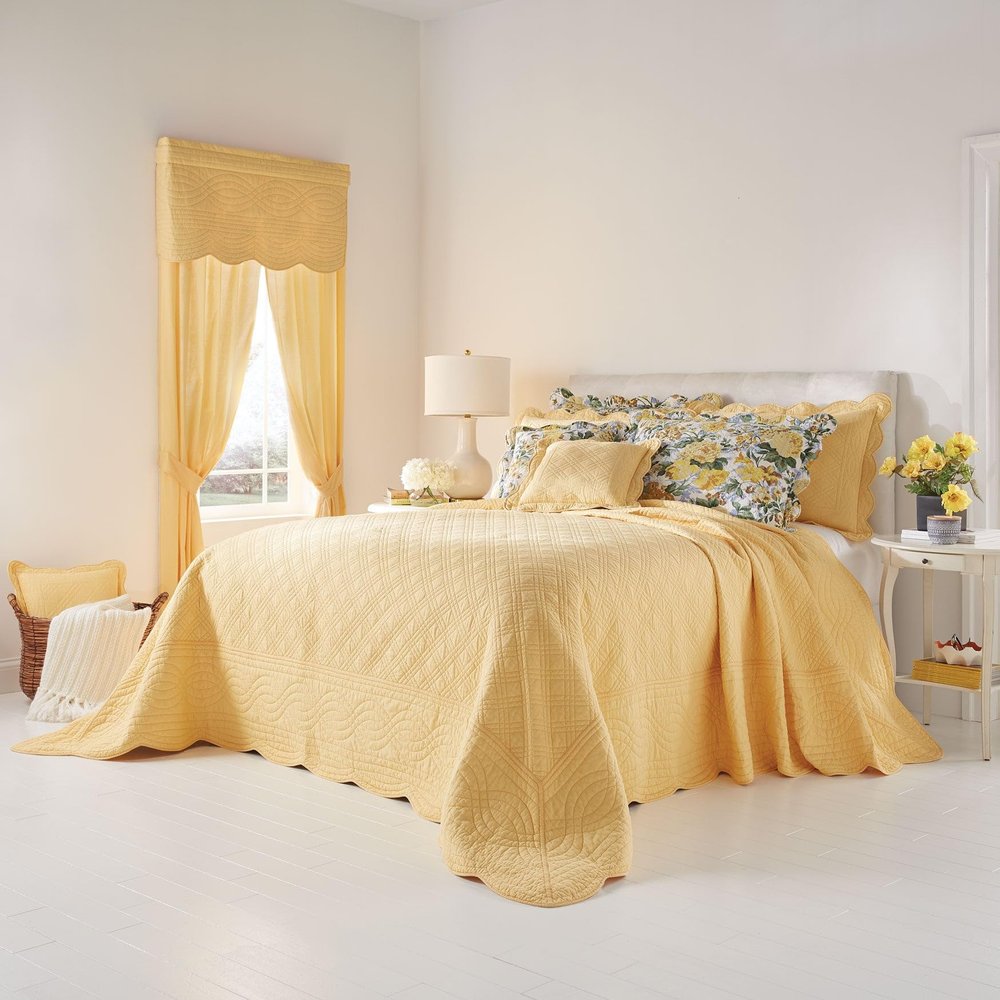 BrylaneHome Bedding Lightweight All Season Florence Quilted Oversized 100% Cotton Ultra Supreme Softness Bedspread - King, Dandelion Yellow