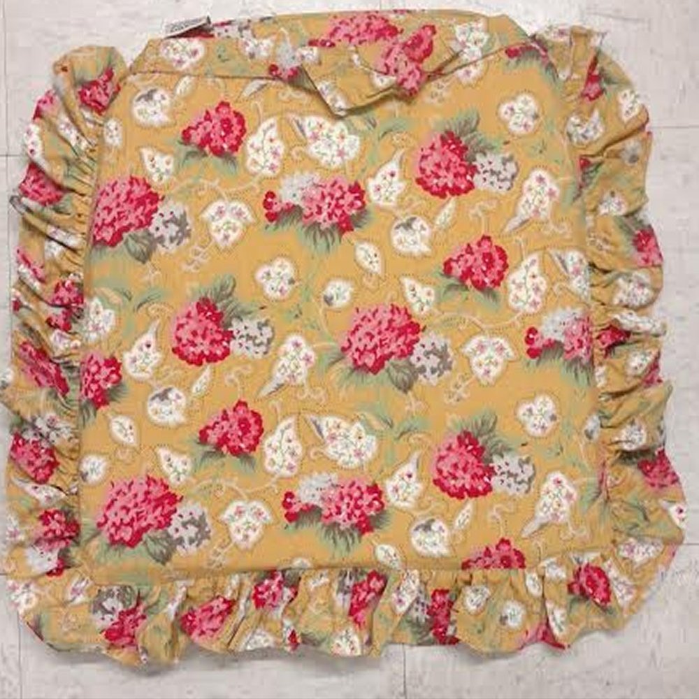 Queen's Garden by Victorian Heart (Chair Pad)