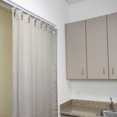 A&F Rod Dcor Multi-Purpose Room Divider Track kit 4ft