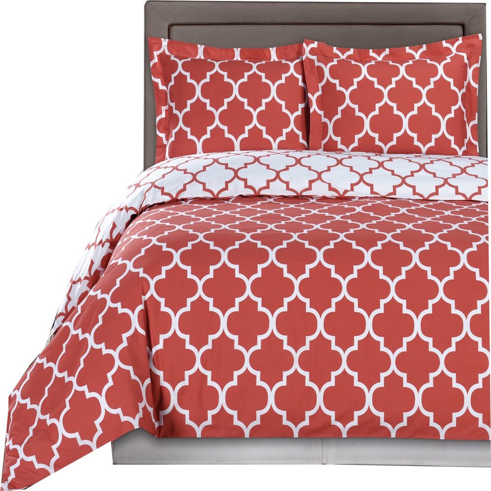 8 Pieces Meridian Coral with White King Size Bed in a Bag Set Include: 3pc Duvet Cover Set + 4pc Sheet Set+ 1pc Down Alternative Comforter