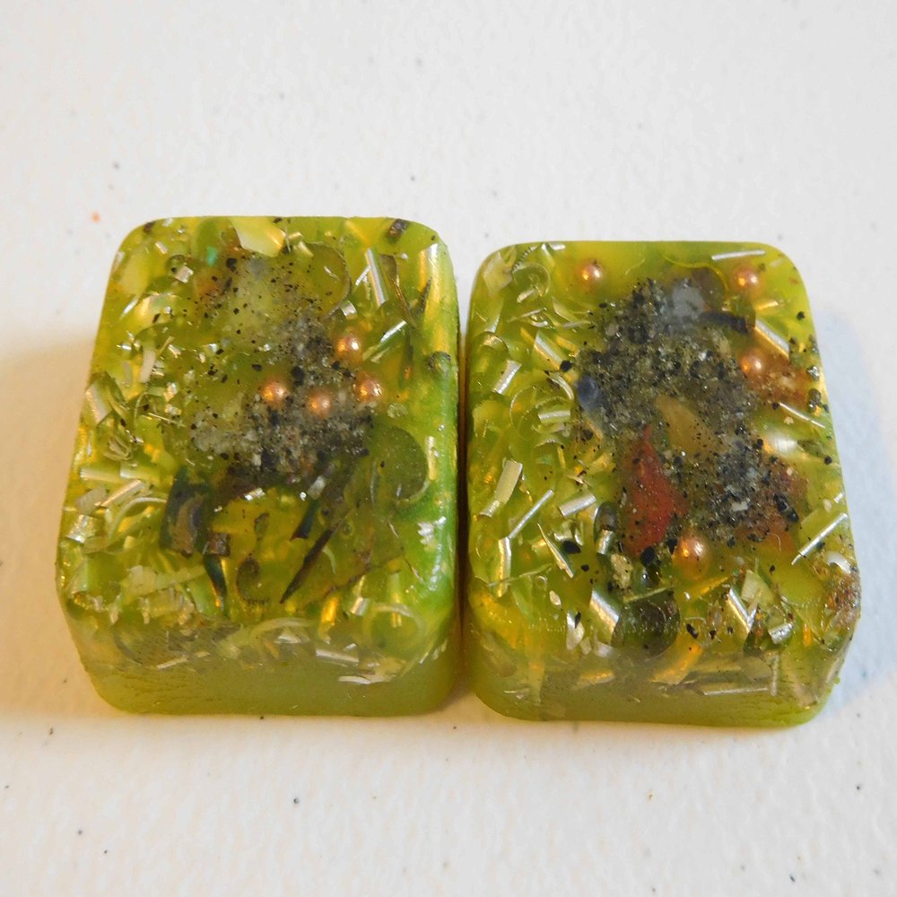 Transparent Yellow 2 Mini Cube Tower Busters Crystal Orgone (Transparent Yellow)